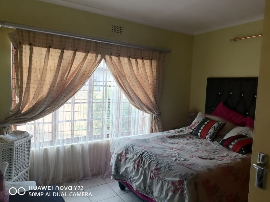 2 Bedroom Property for Sale in Wolmaransstad North West